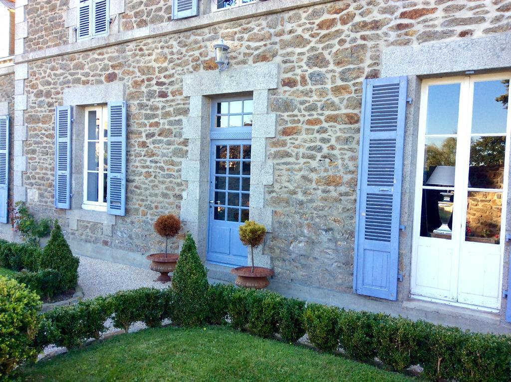 La Gougeonnais Hotel La Richardais Exterior foto